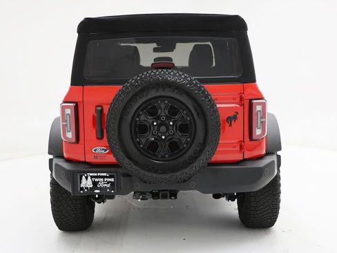 Used 2023 Ford Bronco Wildtrak image 9