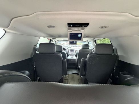 Used 2017 Chevrolet Suburban Premier AWD/4WD image 28