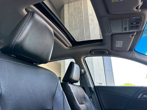Used 2016 Honda Accord EX-L image 24