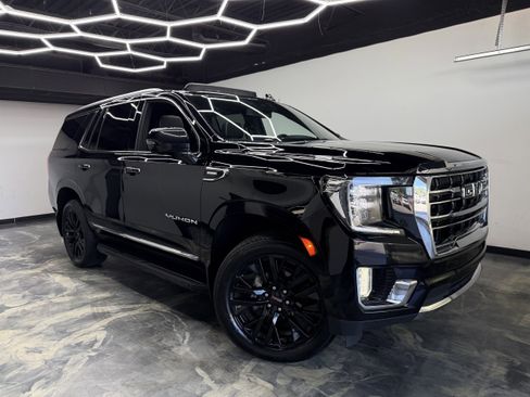 Used 2023 GMC Yukon SLT w/ SLT Premium Package AWD/4WD image 6