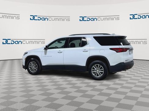 Used 2023 Chevrolet Traverse LT w/ LPO, Cargo Package AWD/4WD image 7
