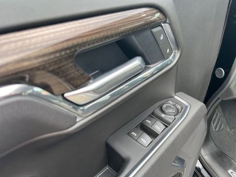 Used 2025 Chevrolet Silverado 1500 LT w/ Convenience Package II image 11