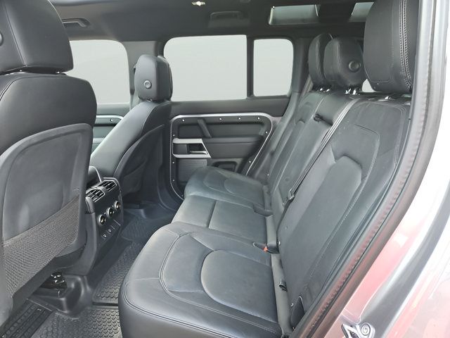 Certified 2024 Land Rover Defender 110 S AWD/4WD image 18