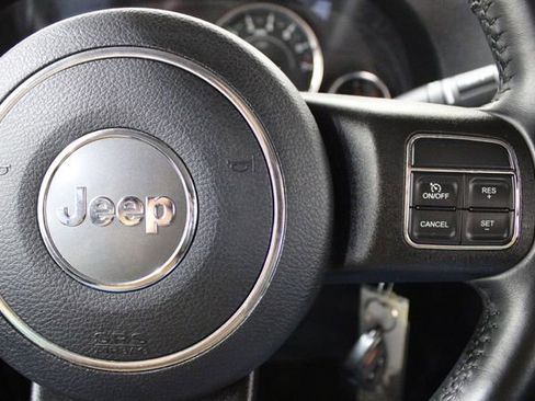 Used 2016 Jeep Wrangler Sport w/ Quick Order Package 24S AWD/4WD image 38
