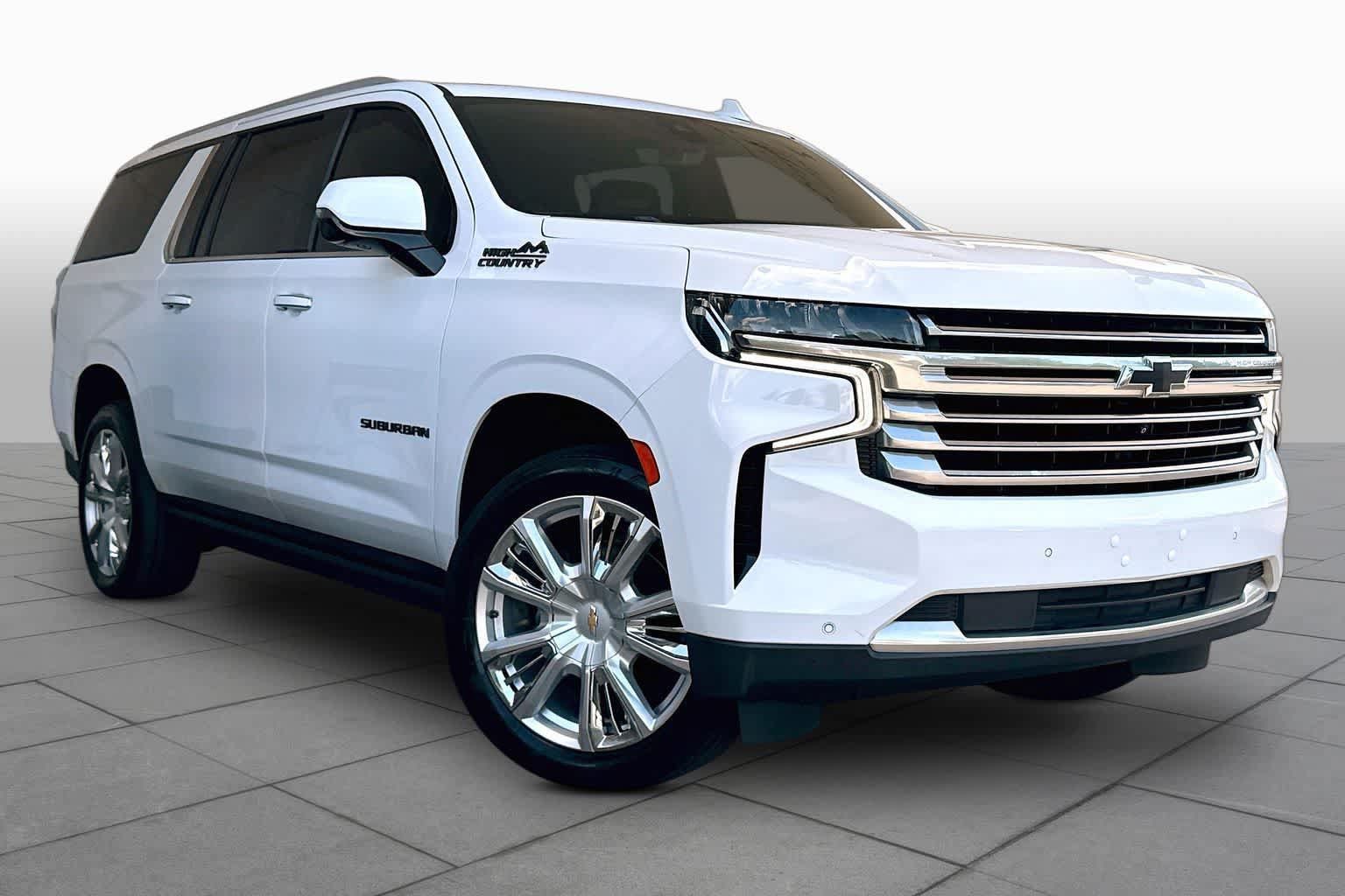 Used 2021 Chevrolet Suburban High Country w/ Premium Package AWD/4WD image 3