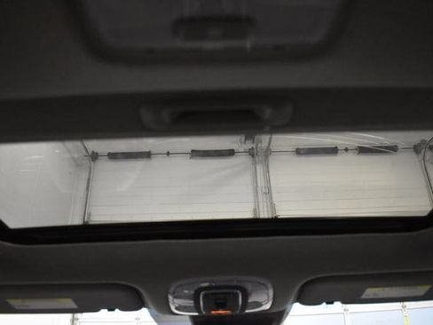 Used 2025 Hyundai Elantra SEL FWD image 25
