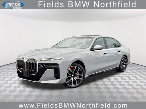 Certified 2023 BMW 760i xDrive AWD/4WD image 1