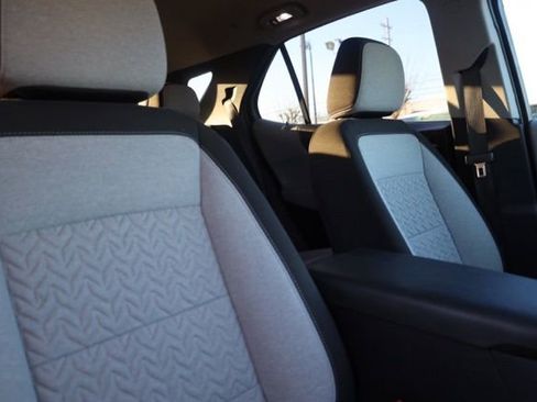 Certified 2022 Chevrolet Equinox LT w/ Driver Convenience Package image 41