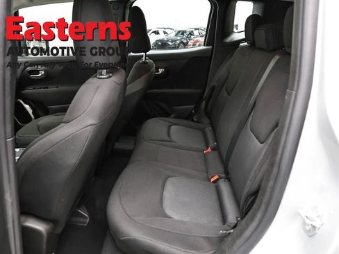Used 2021 Jeep Renegade Sport image 21