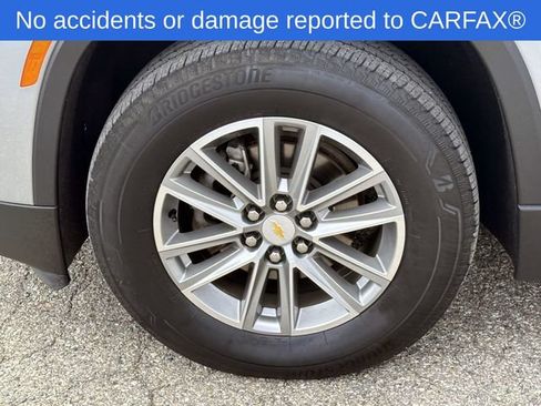 Certified 2023 Chevrolet Traverse LT FWD image 11