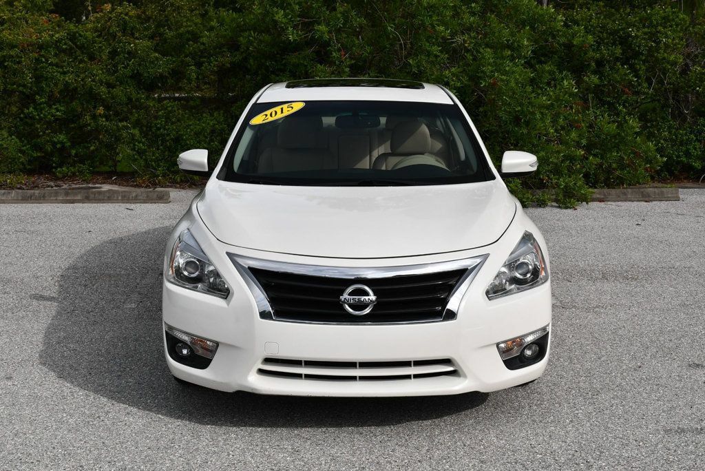 Used 2015 Nissan Altima 2.5 SL w/ Moonroof Package FWD image 9