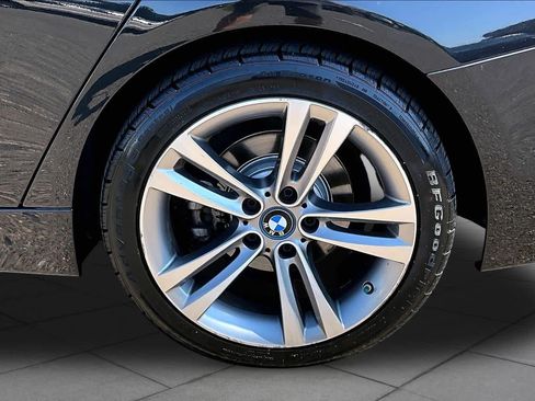 Used 2018 BMW 330e w/ Premium Package RWD image 10