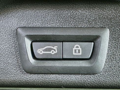 Used 2023 BMW X5 xDrive45e AWD/4WD image 31
