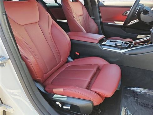 Used 2023 BMW 330i Sedan w/ Convenience Package RWD image 21