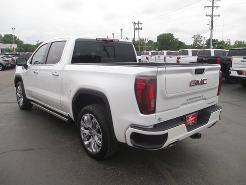 Certified 2023 GMC Sierra 1500 Denali w/ Denali Reserve Package AWD/4WD image 9