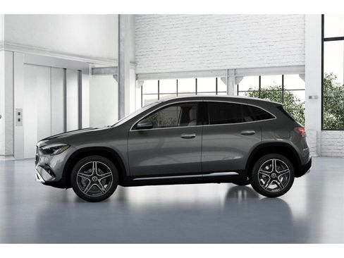 New 2026 Mercedes-Benz GLA 250 4MATIC image 35