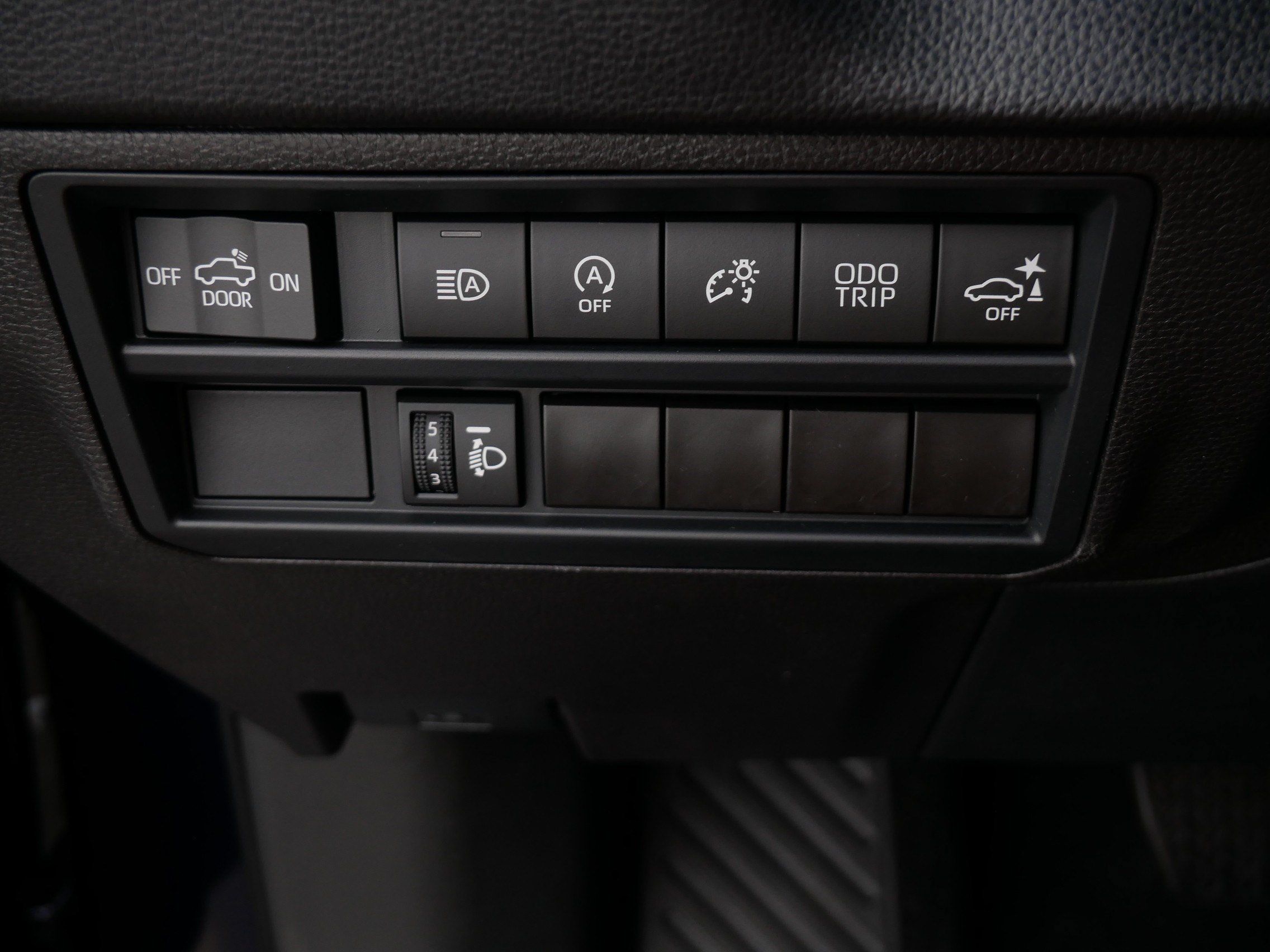 Certified 2024 Toyota Tundra SR5 AWD/4WD image 28