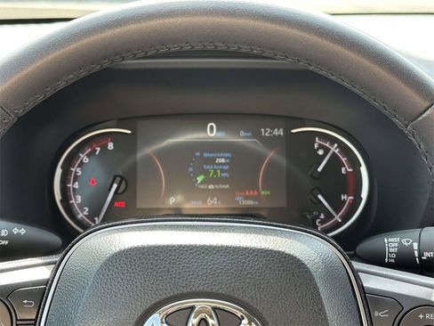 Used 2025 Toyota RAV4 XLE Premium image 15