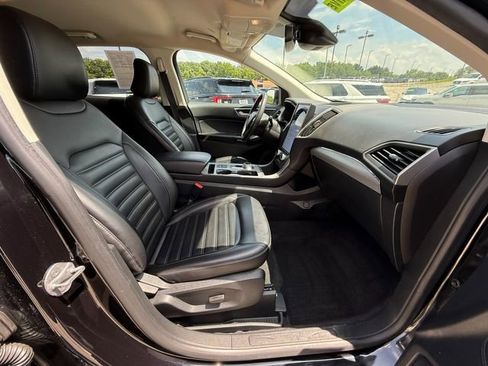 Used 2022 Ford Edge SEL w/ Convenience Package image 9