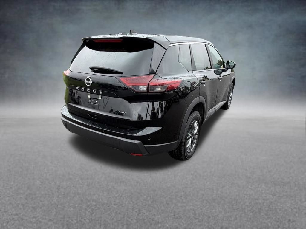 Used 2024 Nissan Rogue S AWD/4WD image 5