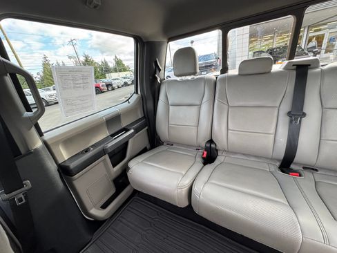 Used 2022 Ford F350 XLT w/ Black Appearance Package AWD/4WD image 37