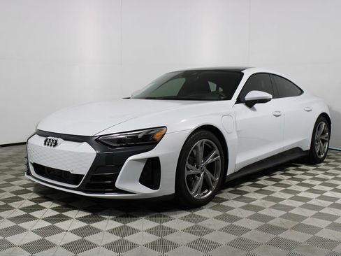 Used 2023 Audi e-tron GT Premium Plus image 39