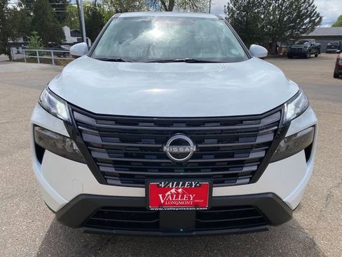 New 2026 Nissan Rogue SV image 8