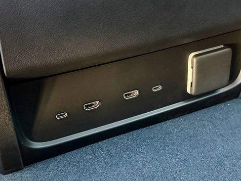 New 2025 Cadillac Escalade IQ Sport 1 w/ LPO, ONYX Package AWD/4WD image 35