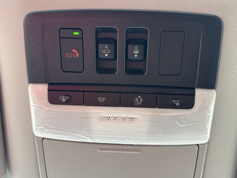 New 2026 Nissan Pathfinder Platinum FWD image 9