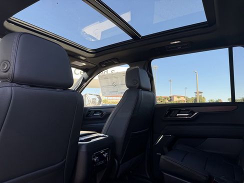 New 2026 GMC Yukon XL Denali w/ Sun & Power Step Package image 22