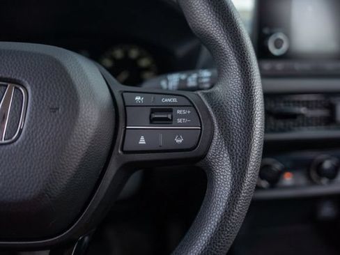 Used 2024 Honda HR-V LX image 21