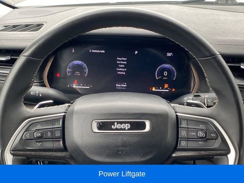 Used 2023 Jeep Grand Cherokee Limited AWD/4WD image 8