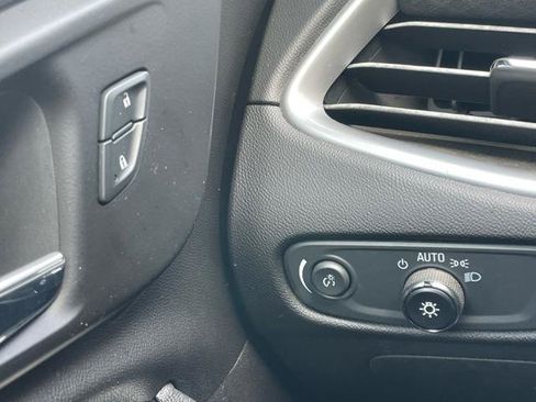 Used 2017 Chevrolet Malibu LS FWD image 19