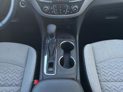 Used 2024 Chevrolet Equinox LT image 12