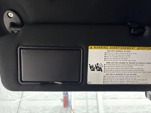 Used 2021 Toyota Highlander XSE AWD/4WD image 27