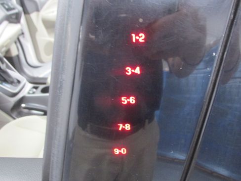 Used 2014 Ford Escape SE w/ Equipment Group 201A image 19