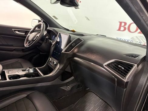 Certified 2024 Ford Edge ST-Line AWD/4WD image 17