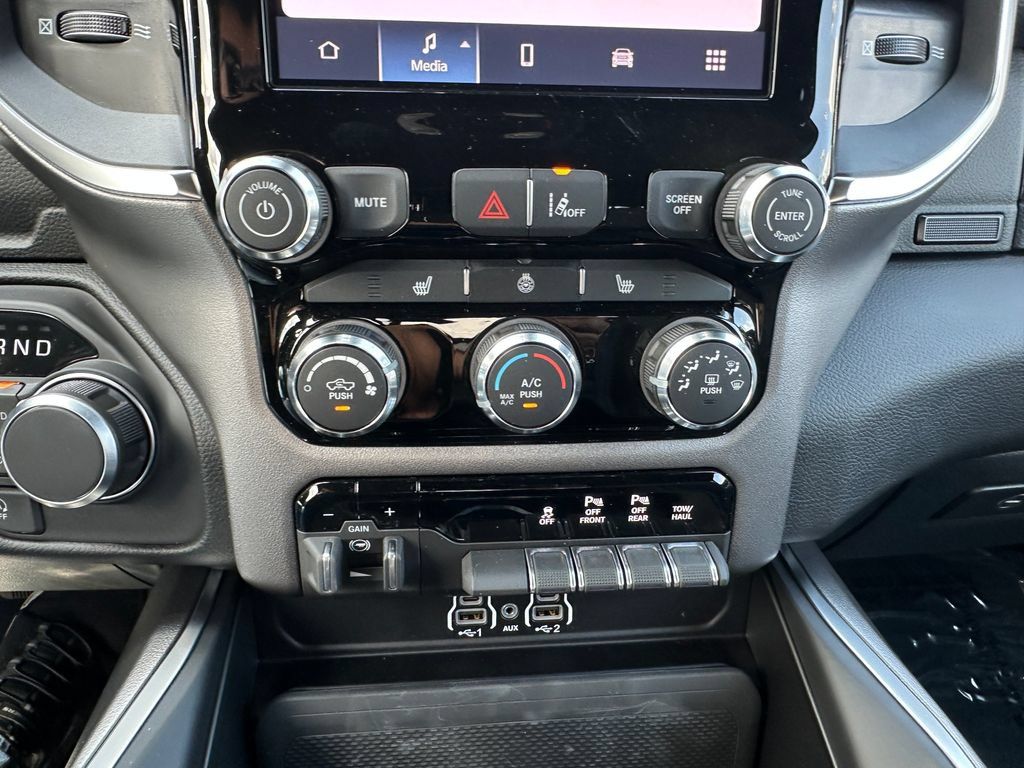 New 2026 RAM 1500 Big Horn w/ Night Edition AWD/4WD image 24