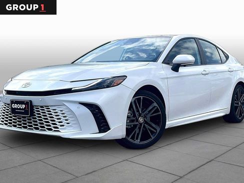 Used 2025 Toyota Camry XSE w/ Premium Plus Package AWD/4WD image 1