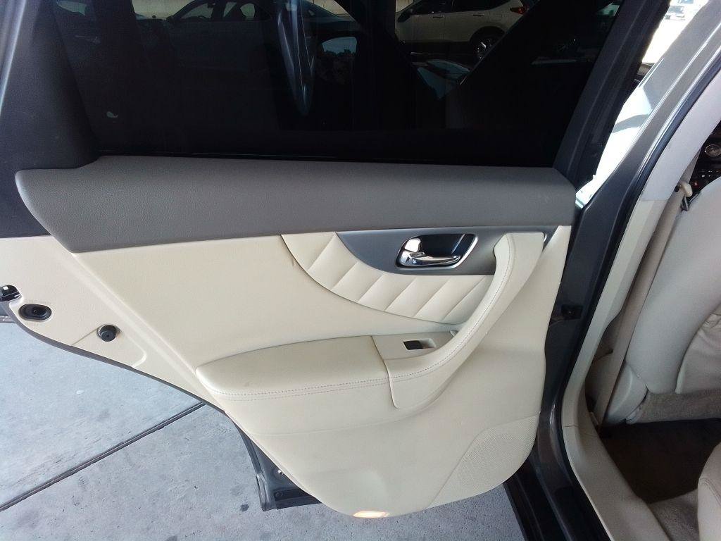 Used 2011 INFINITI FX35 AWD w/ Premium Pkg image 20