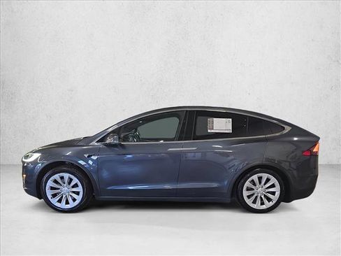 Used 2020 Tesla Model X Long Range image 8