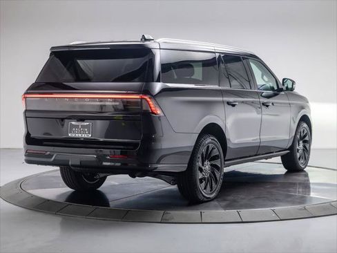 New 2026 Lincoln Navigator L Black Label AWD/4WD image 5