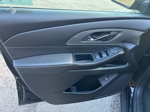 Certified 2023 Chevrolet Traverse LT image 23