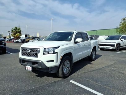 Used 2023 Nissan Frontier SV w/ Tow Package