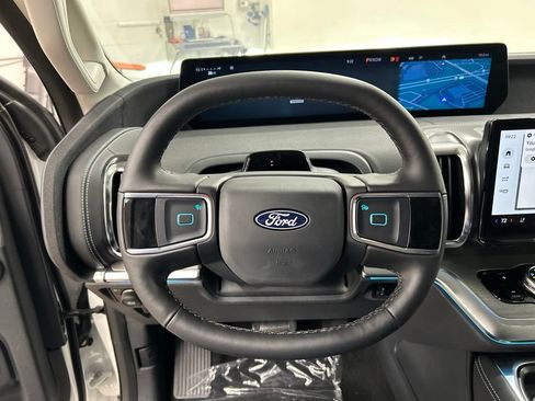 New 2027 Ford Expedition Max Platinum w/ Driver's Package AWD/4WD image 15