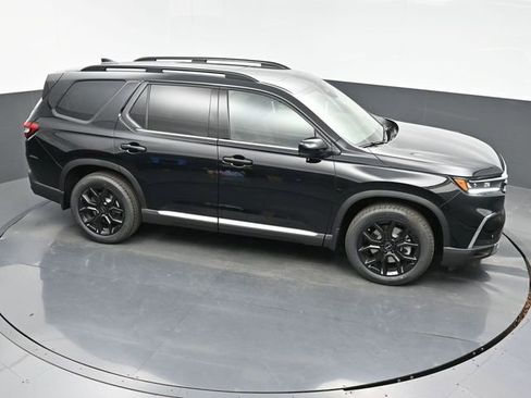 Used 2025 Honda Pilot Touring image 34
