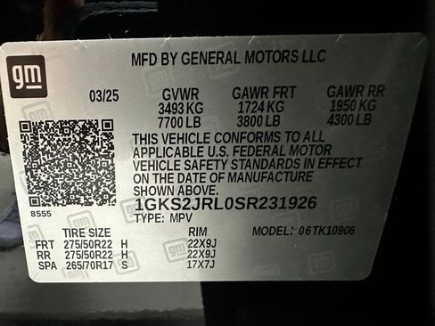 Used 2025 GMC Yukon XL Denali w/ Sun & Power Step Package image 11