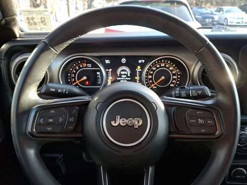 Used 2018 Jeep Wrangler Unlimited Sport S image 22