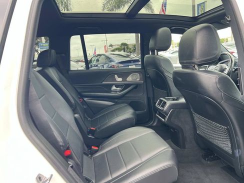 Used 2021 Mercedes-Benz GLS 450 4MATIC image 38