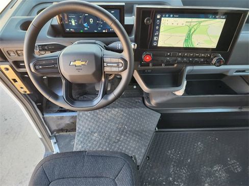 New 2025 Chevrolet Brightdrop 400 w/ Battery Pack, Max Range AWD/4WD image 28